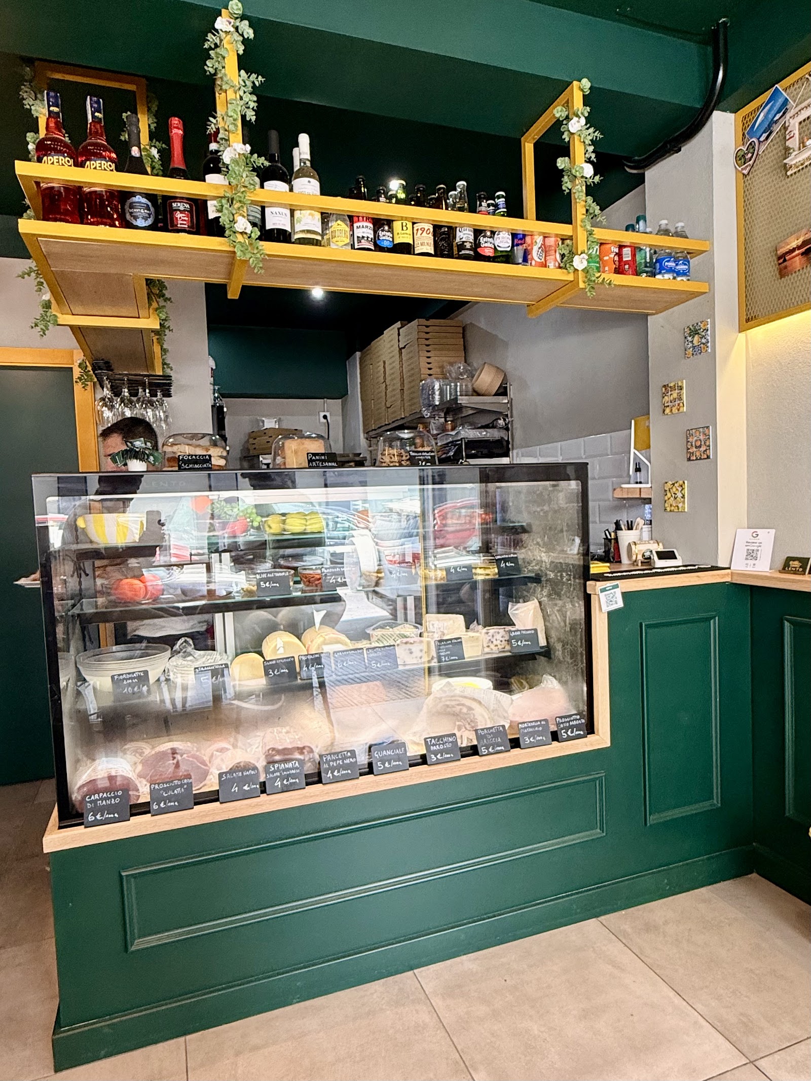 LENTO — Fast Food in Ibiza Town, Ibiza
