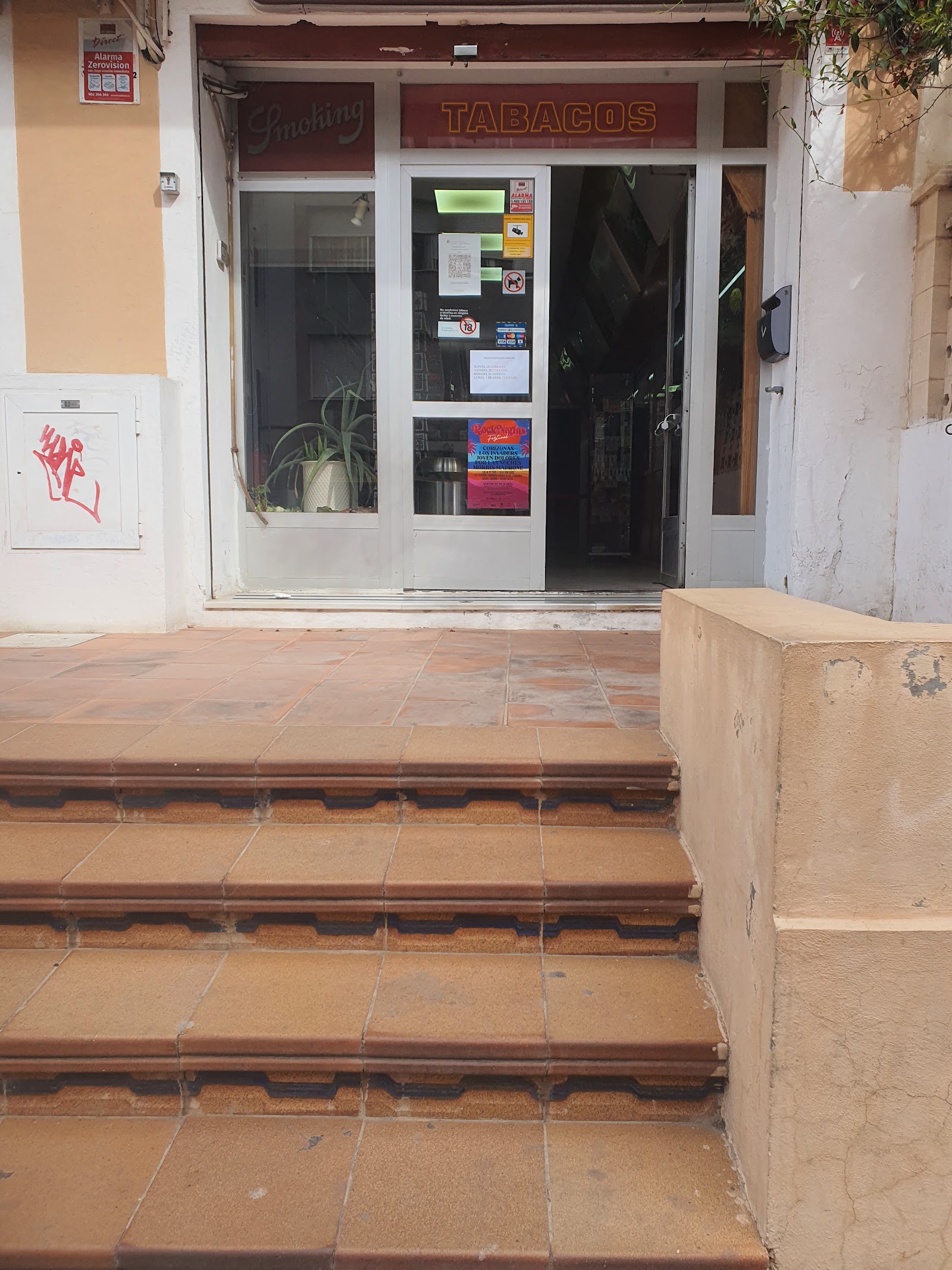 Tabacos Exp. nº 2 — Smoke Shop in Ibiza Town, Ibiza