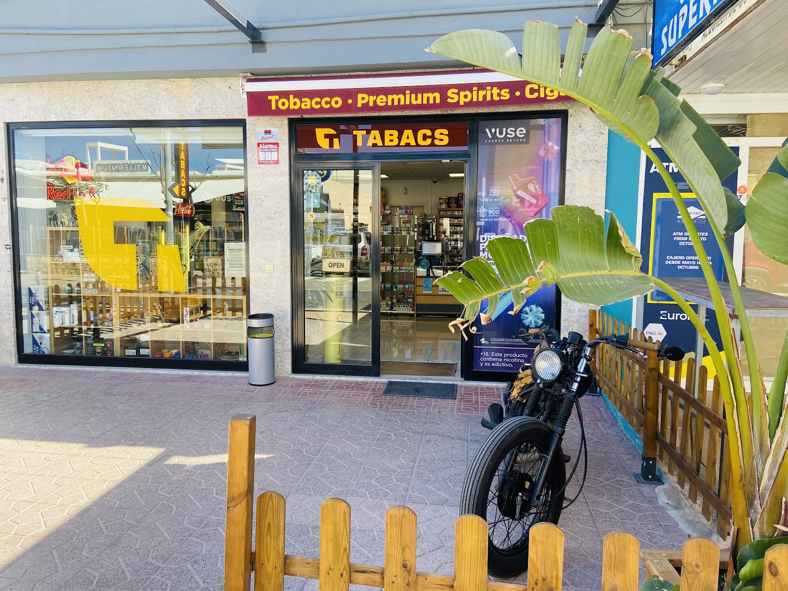 Estanco Cala de Bou 1 — Smoke Shop in San Josep, Ibiza