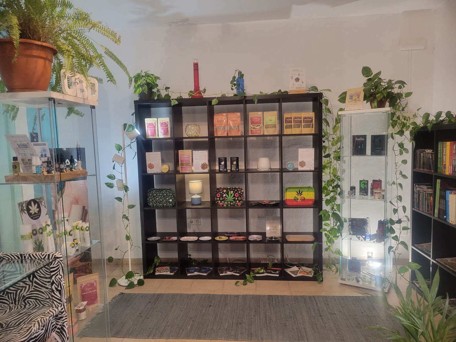Photo: Seren Ibiza CBD SHOP via Google