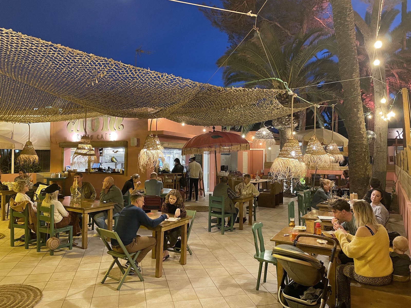 Word of Mouth (WOM) - Santa Eulalia — Restaurant in Santa Eulalia, Ibiza