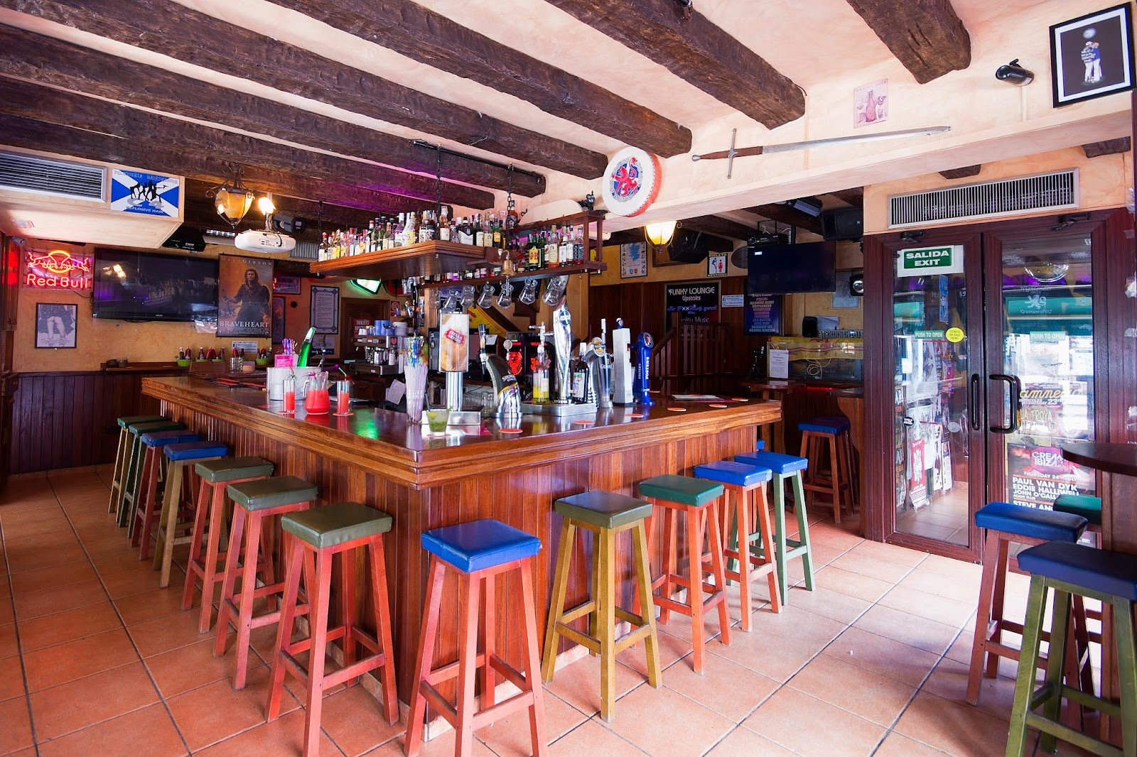 The Highlander Scottish Pub — Bar in San Antonio, Ibiza
