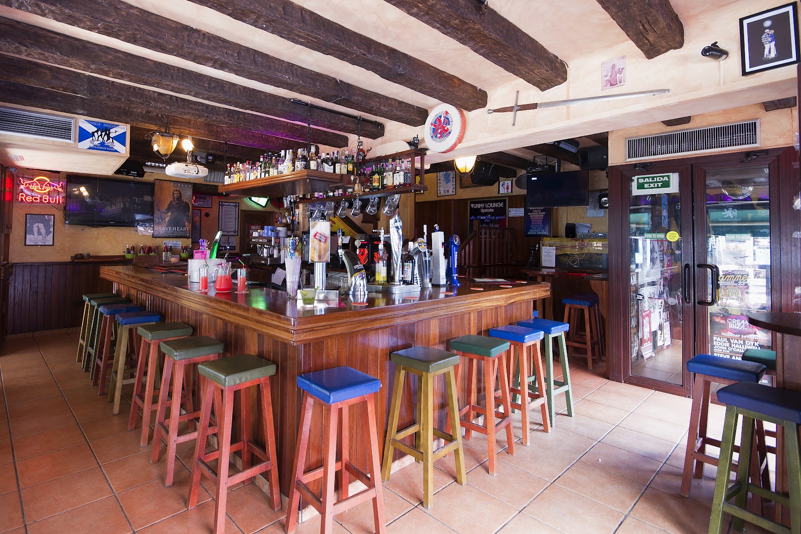 Photo: The Highlander Scottish Pub via Google