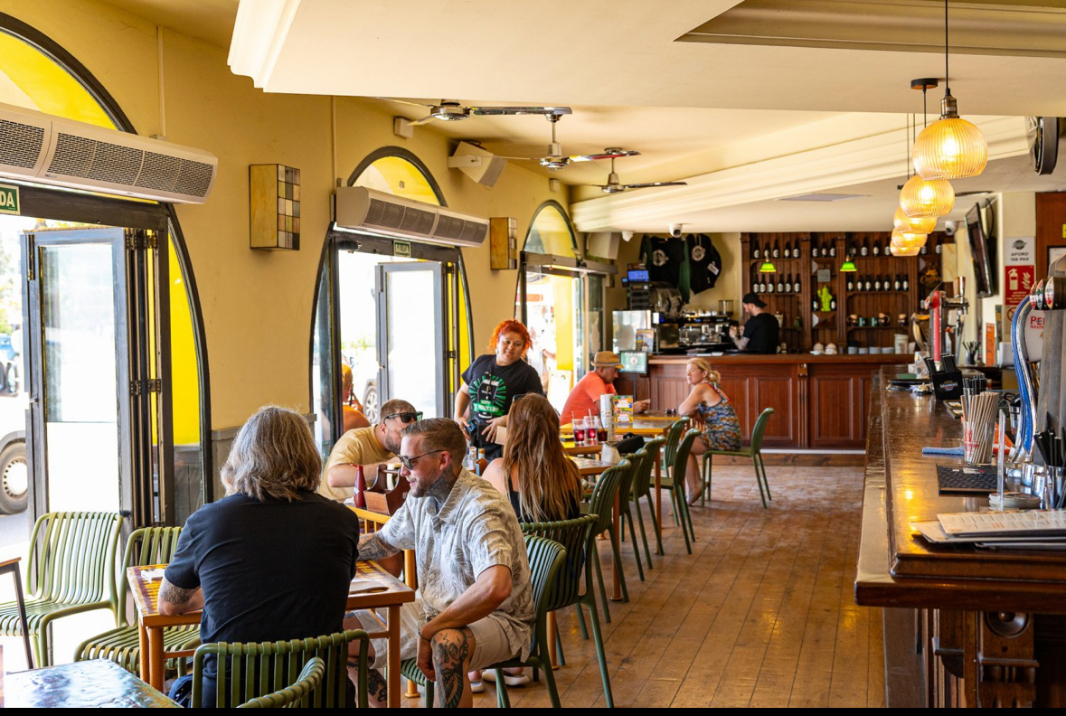 Flahertys Irish Bar Ibiza — Bar in San Antonio, Ibiza