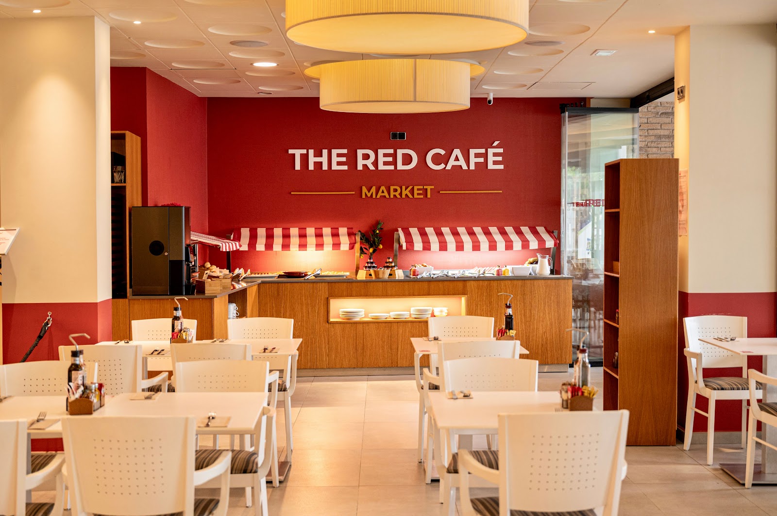 The Red Cafe — Bar in San Antonio, Ibiza