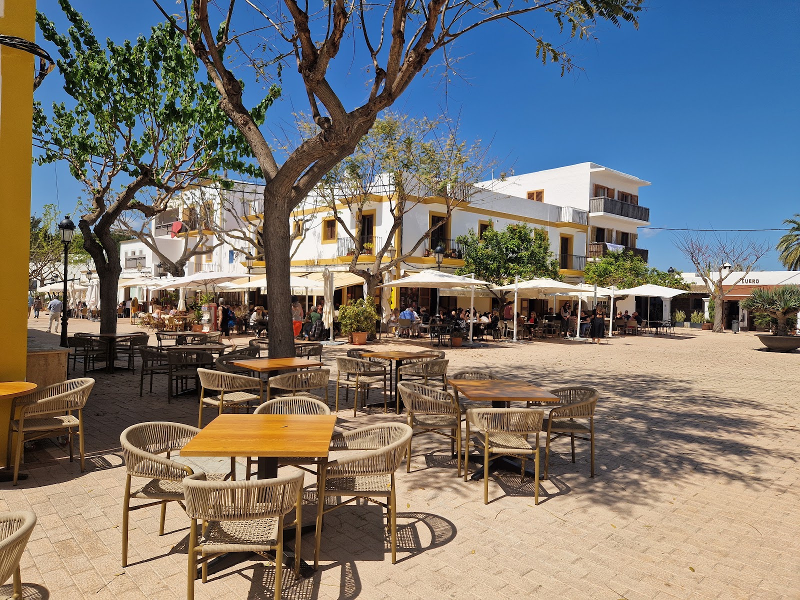 Bar Ulivans — Bar in Santa Gertrudis de Fruitera, Ibiza